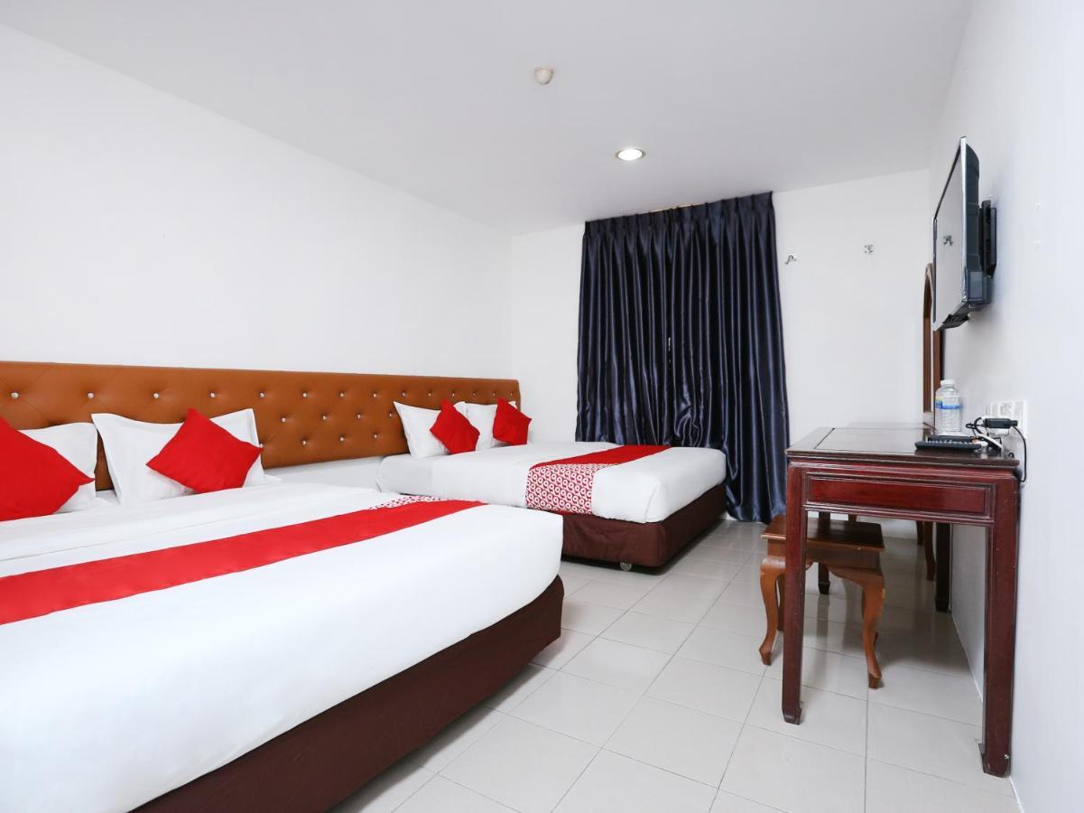 Oyo 89672 Eg Hotel Jj Τζόχορ Μπάχρου Εξωτερικό φωτογραφία