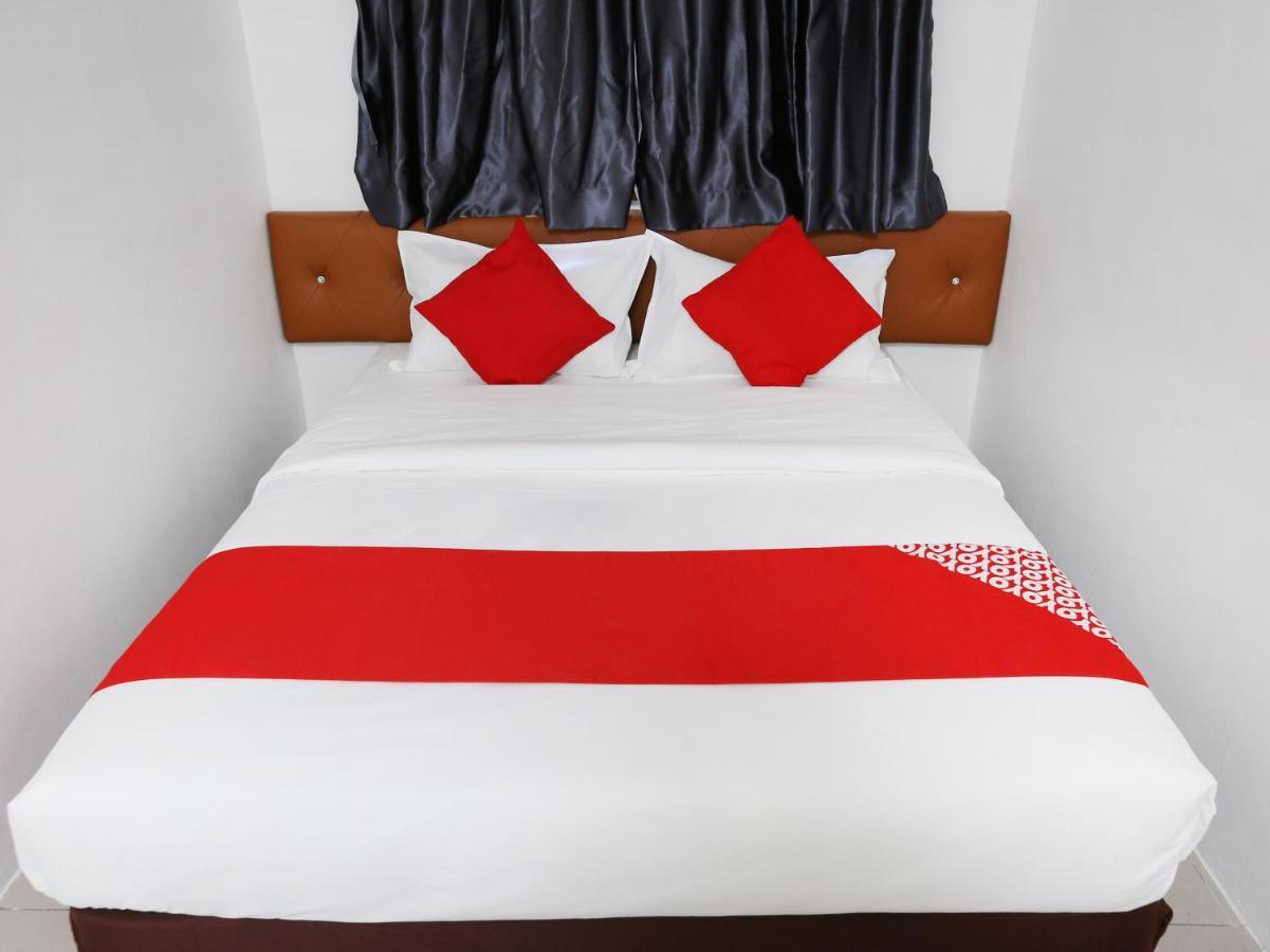 Oyo 89672 Eg Hotel Jj Τζόχορ Μπάχρου Εξωτερικό φωτογραφία