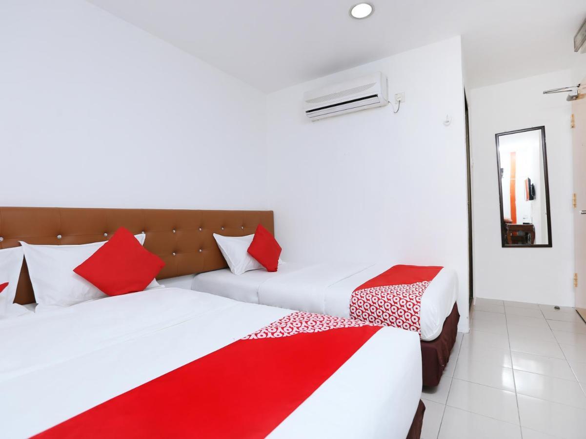 Oyo 89672 Eg Hotel Jj Τζόχορ Μπάχρου Εξωτερικό φωτογραφία